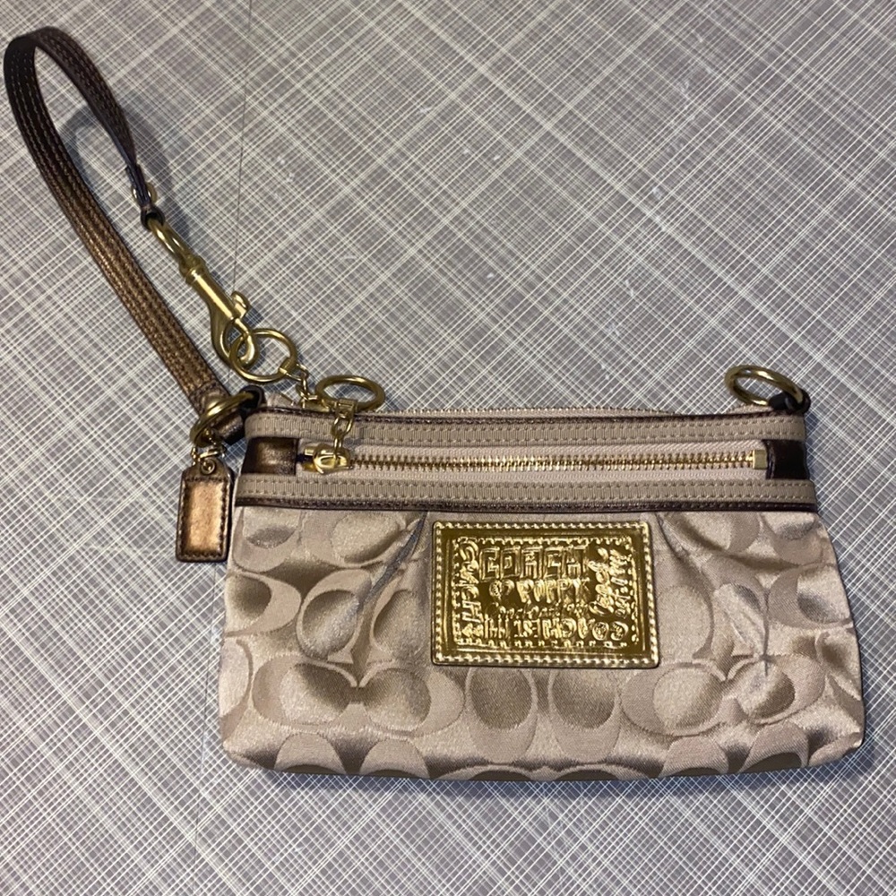 Coach Monogram Wristlet. NWOT